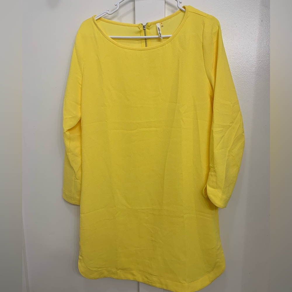 Yellow dress